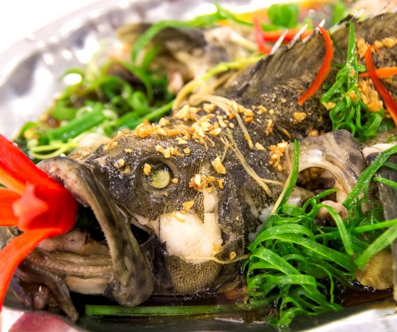 Cá mú hấp xì dầu